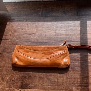 Kenneth Cole leather wristlet